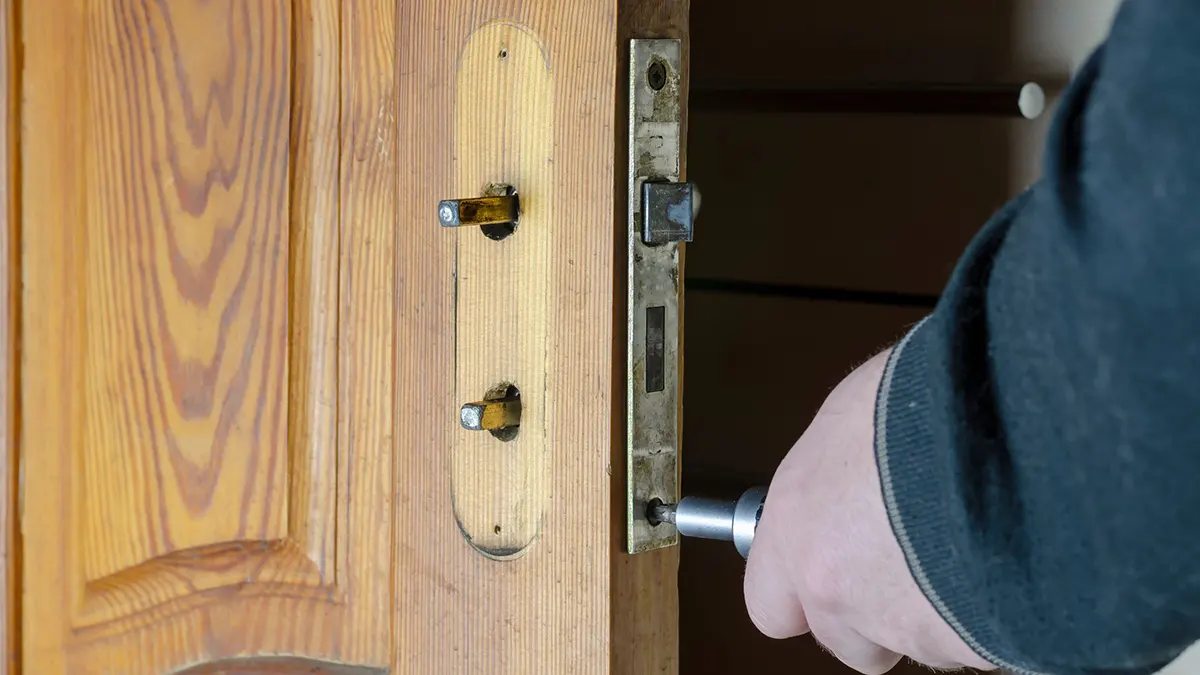 Changer une serrure ancien modèle à Lyon