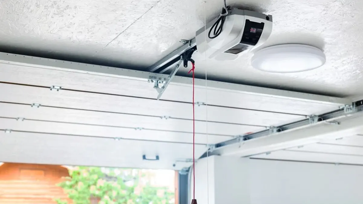 Motorisation porte de garage : à quel prix ?