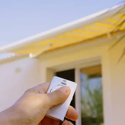 Volet roulant solaire connecté à Tassin-la-Demi-Lune – Dépannage 24